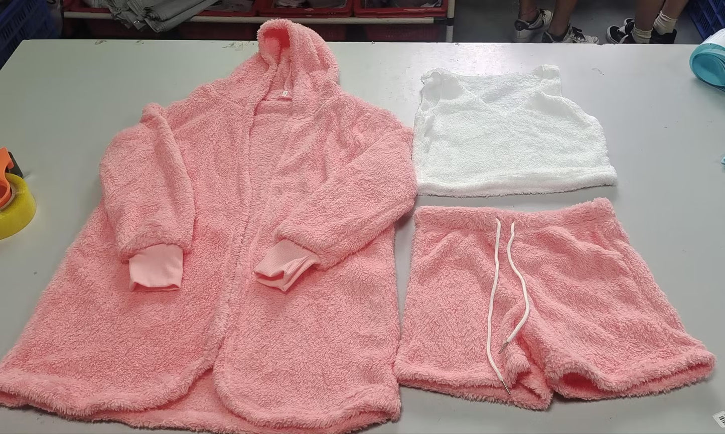Ensemble 3 Pièces Femme – Crop Top, Short à Cordon & Gilet Long en Velours Doux